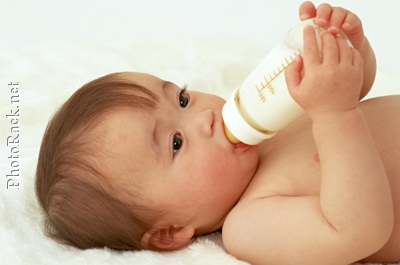 Muttermilch ist die optimale Nahrung für das Kind.